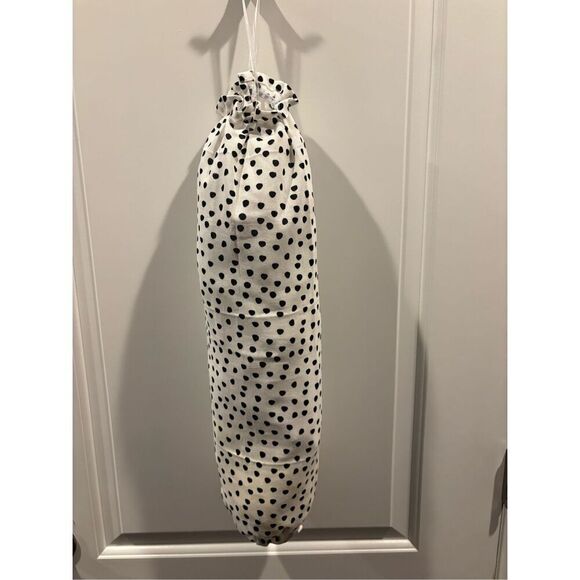 Handmade Plastic Bag Holder- Black dots - Picture 1 of 1